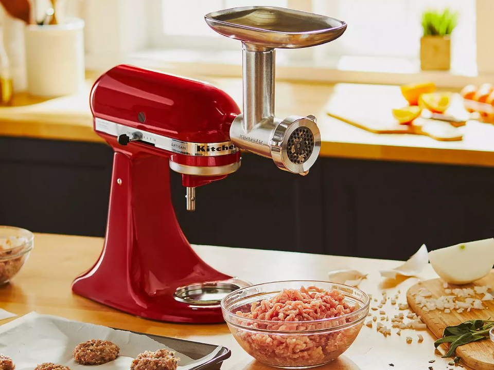 Mixer-attachments-pasta-roller-stand-mixer-with-pasta-cutter-attachment.png